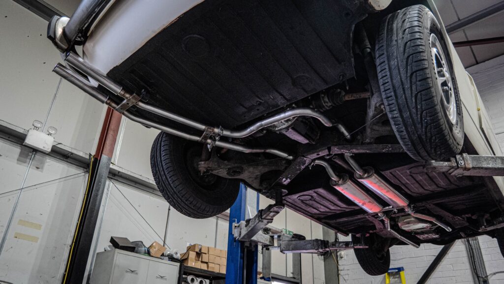 Triumph stag exhaust rear view beneath 2