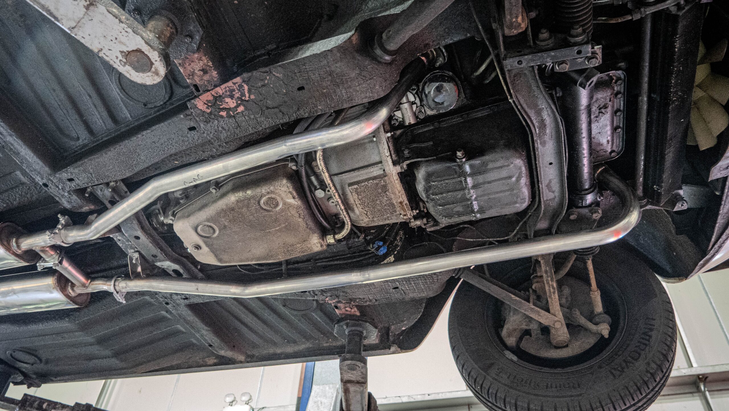 Triumph stag exhaust underbody scaled