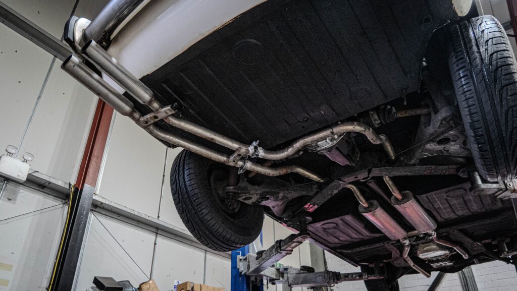 Triumph stag old exhaust rearview 2