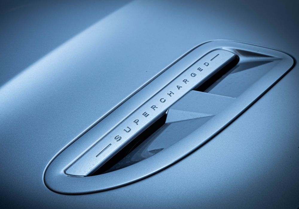 Showcase jaguar xf cover 3